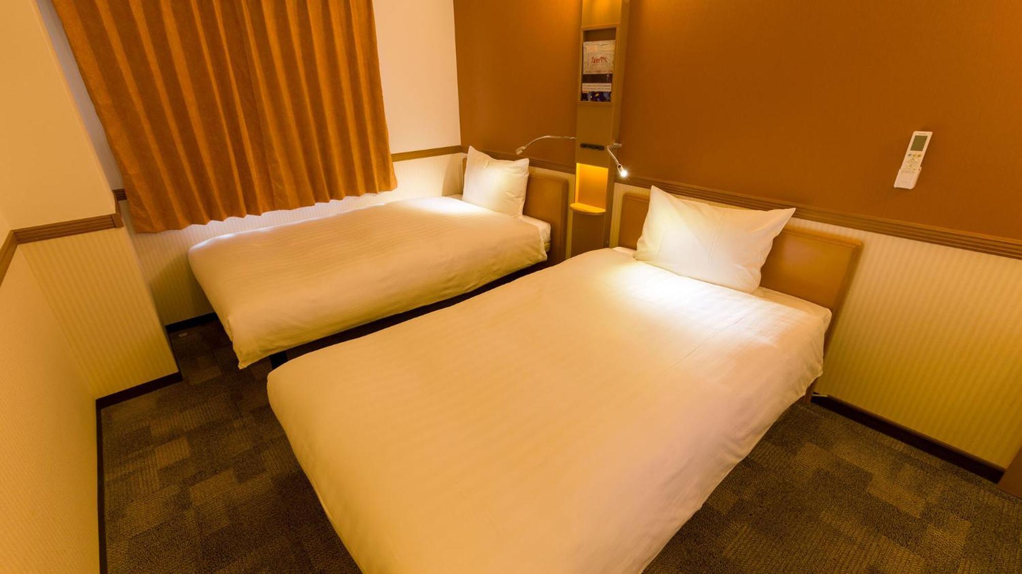 Toyoko Inn Musashi-Nakahara Ekimae Kawasaki  Rum bild